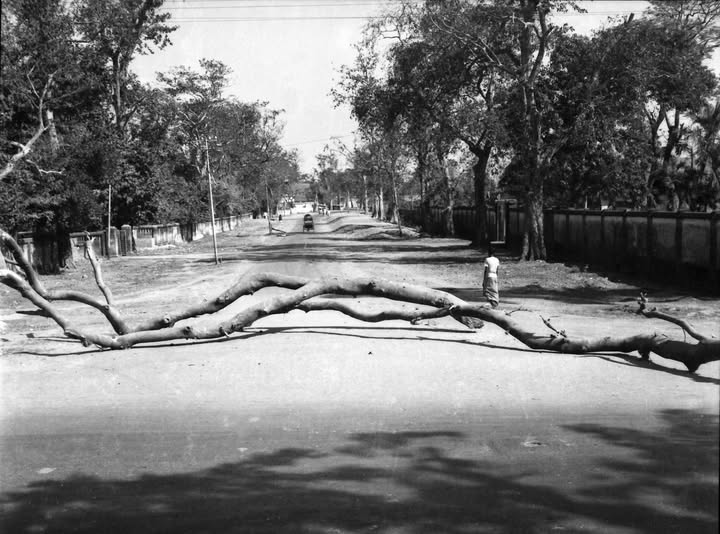 A road barricade hours before the black night. Photographer: Jalaluddin Haider.